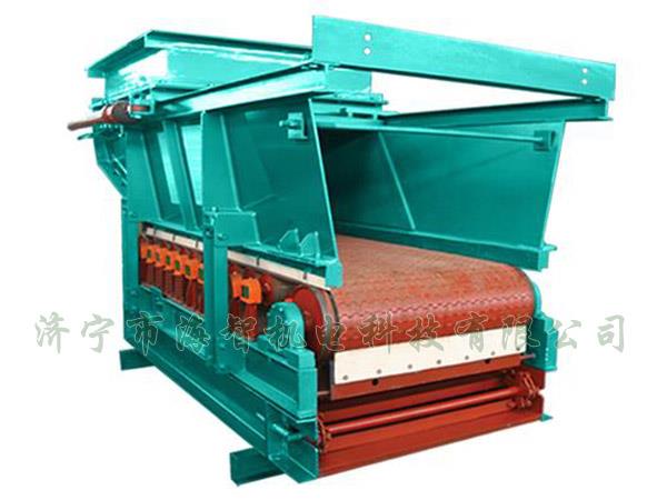 帶式（甲帶）給料機(jī)具有運(yùn)行平穩(wěn)、節(jié)能、環(huán)保等優(yōu)點(diǎn)